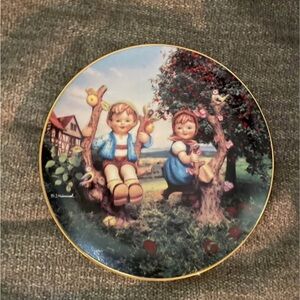 Hummel Decorative Plate with Children - Multicolor